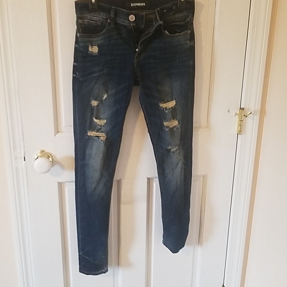 Express ripped size 2 Jean